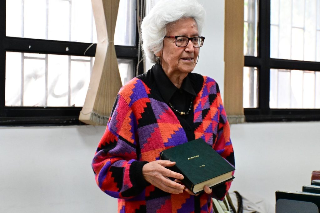 Fotografía Lola Cendales en evento de donación